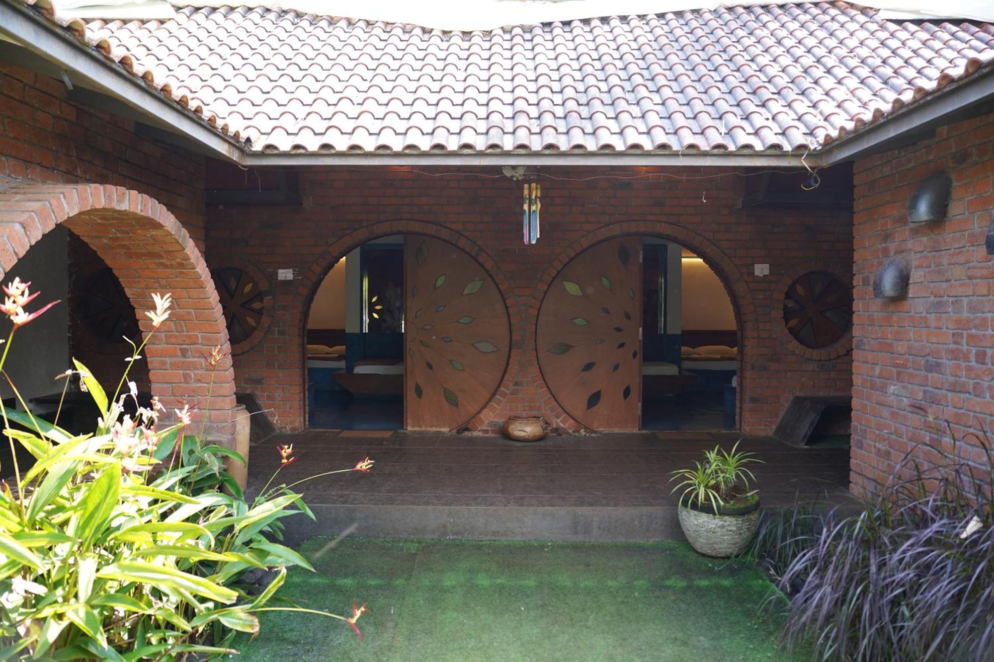 Bamboo And Bricks Resort Welhe المظهر الخارجي الصورة